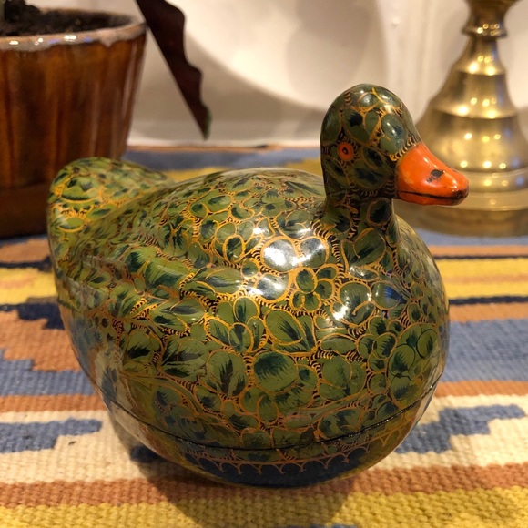 Vintage Lacquered Paper Mache Duck Trinket Box